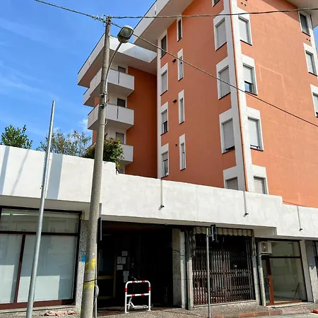 Appartement Via Roma Angera